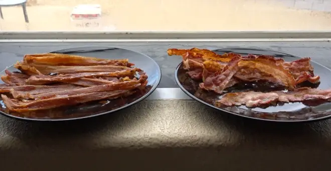 http://freakinreviews.com/wp-content/uploads/2017/08/bacon-wave-vs-bacon-bonanza.jpg
